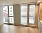 每月$1199即可入住市中心全新豪华公寓YUL二期7楼Studio带阳台含Locker！