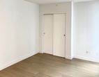 每月$1199即可入住市中心全新豪华公寓YUL二期7楼Studio带阳台含Locker！