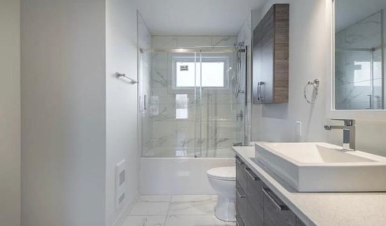 全新装修阳光大四个半condo，近公园超市中超，15分钟到市中心