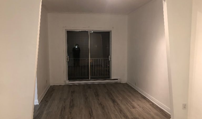大41/2，地铁站 D’Iberville 旁