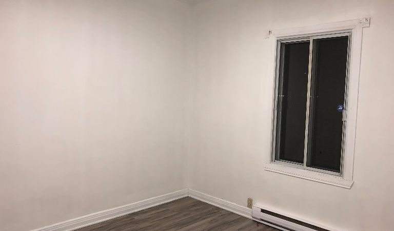 大41/2，地铁站 D’Iberville 旁