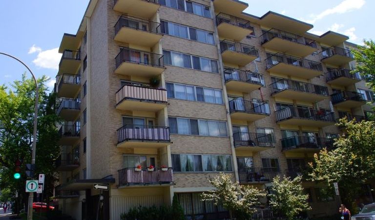 蒙大附近超大四个半公寓转租