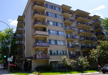 蒙大附近超大四个半公寓转租