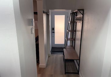 绿线prefontaine 地铁出口3个半包拎包包网络