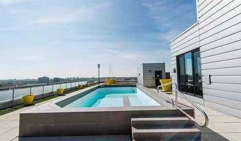 Namur 地铁站步行4分钟内，高级Studio整租