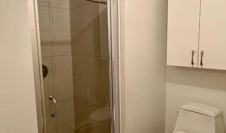 Namur 地铁站步行4分钟内，高级Studio整租