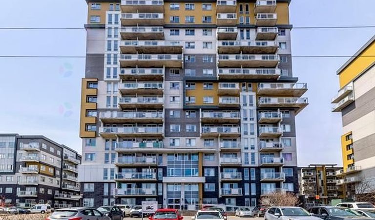 $1600/月全包，近地铁condo一室一厅，室内车库，电梯，2月1日入住