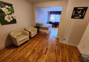 Rosemont区，30平米特大卧室，干净安静Nice女生室友，日租$60/天